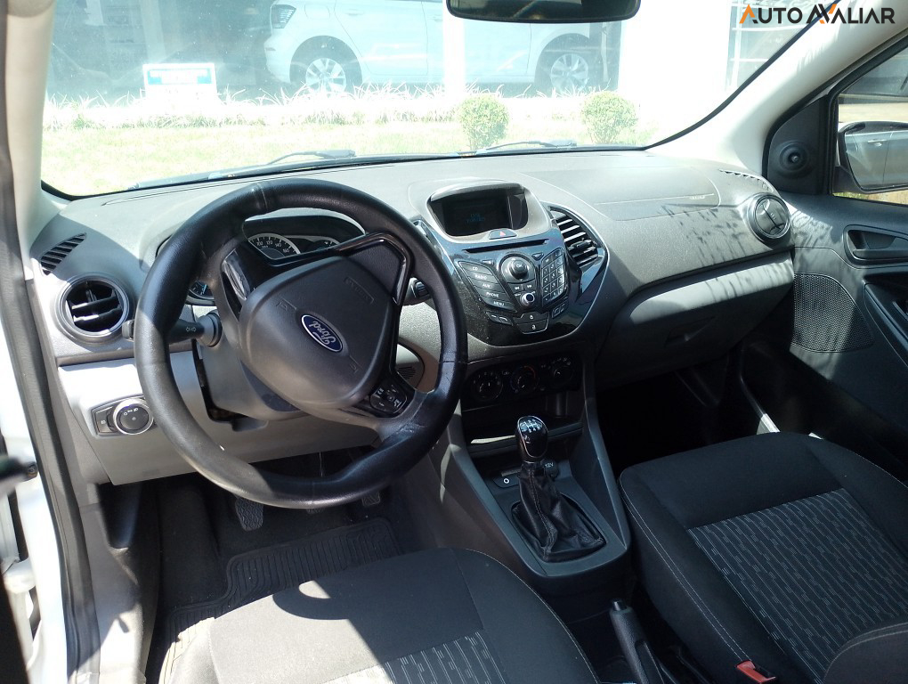 FORD KA+ 1.5 SE 16V FLEX 4P MANUAL
