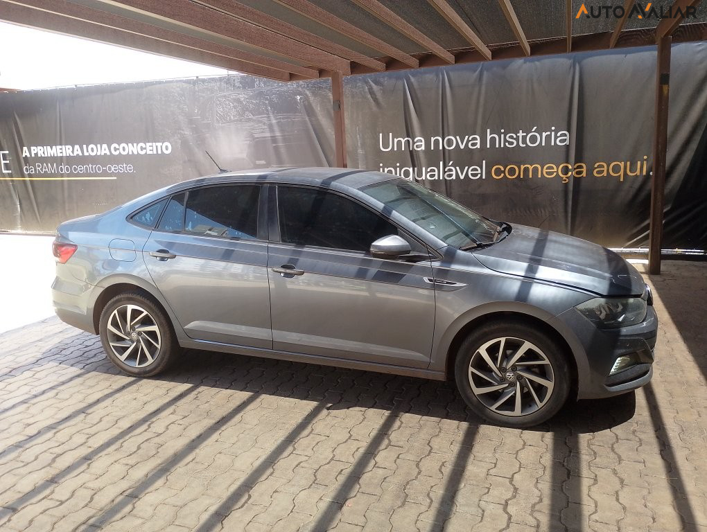 VOLKSWAGEN VIRTUS 1.0 200 TSI HIGHLINE AUTOMATICO