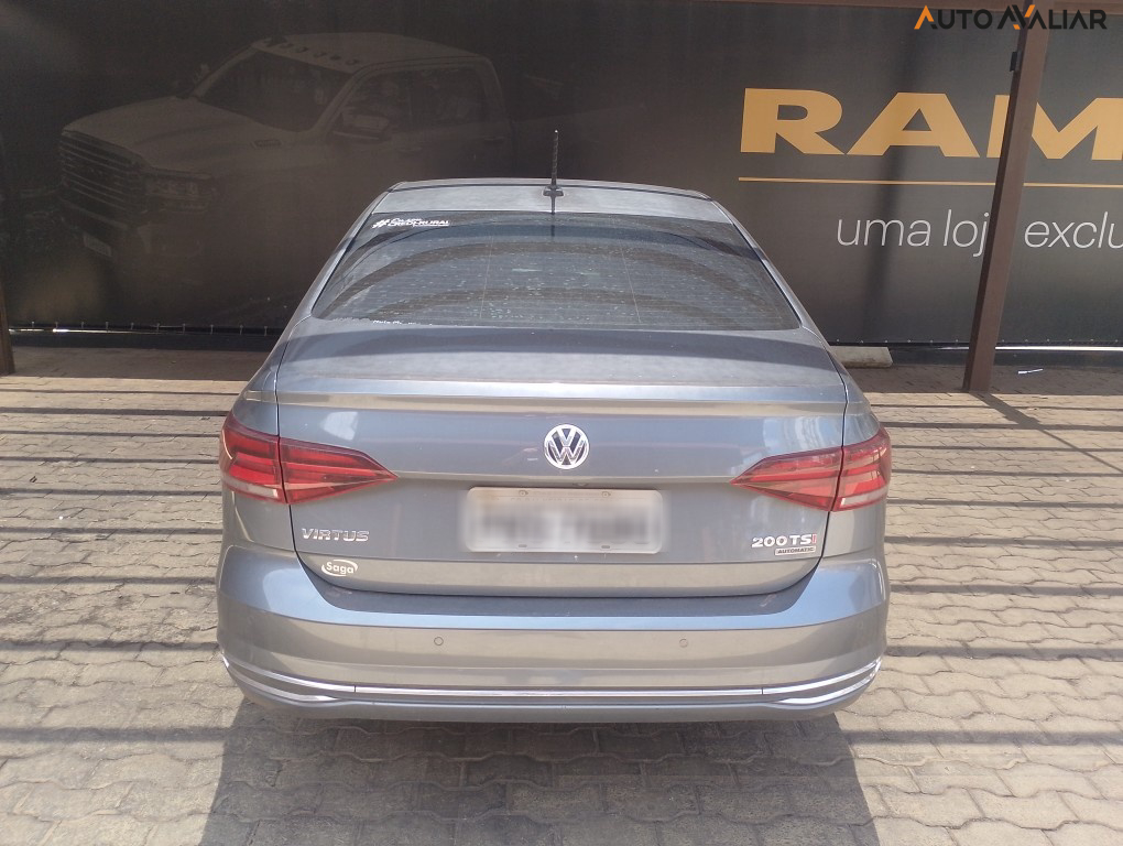 VOLKSWAGEN VIRTUS 1.0 200 TSI HIGHLINE AUTOMATICO