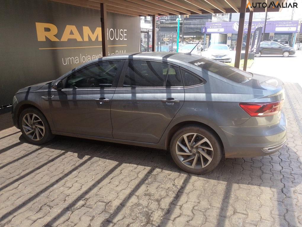 VOLKSWAGEN VIRTUS 1.0 200 TSI HIGHLINE AUTOMATICO