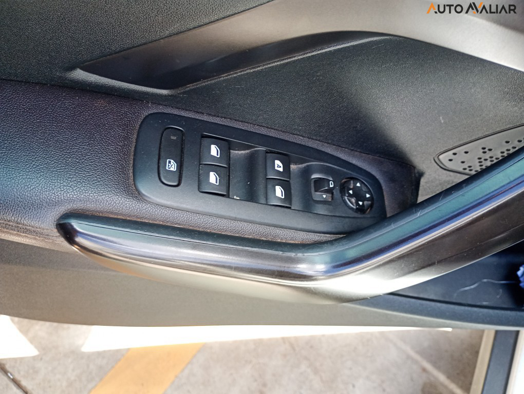 PEUGEOT 2008 1.6 16V FLEX GRIFFE 4P AUTOMATICO