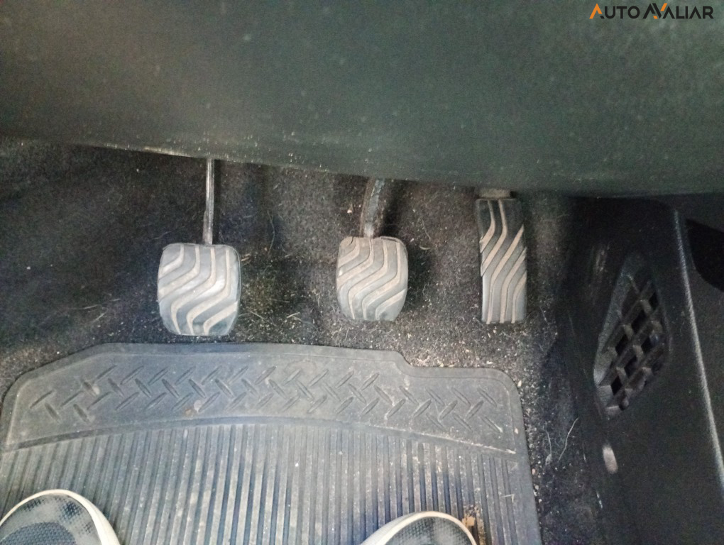 RENAULT KWID 1.0 12V SCE FLEX INTENSE MANUAL