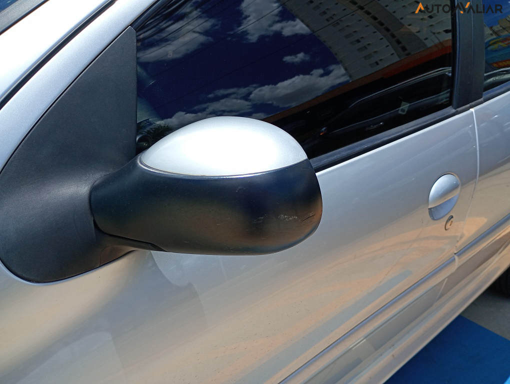 PEUGEOT 207 1.4 XR 8V FLEX 4P MANUAL