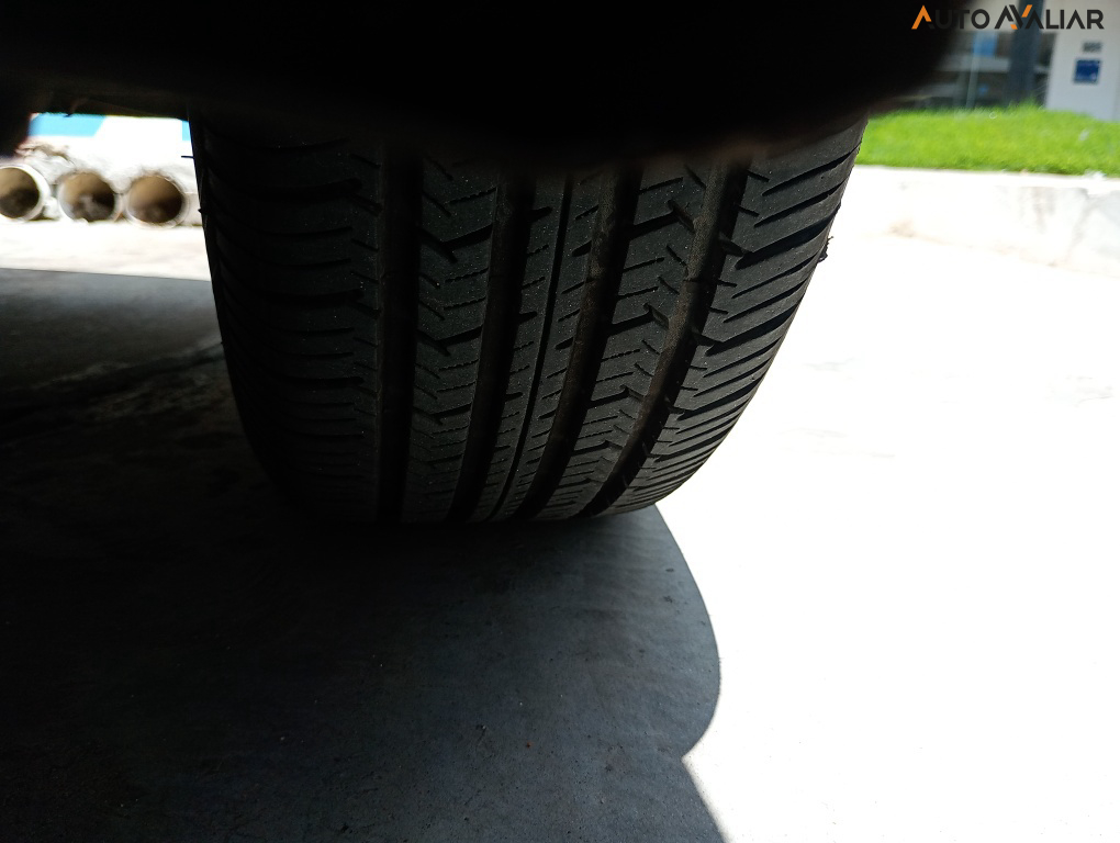 PEUGEOT 207 1.4 XR 8V FLEX 4P MANUAL