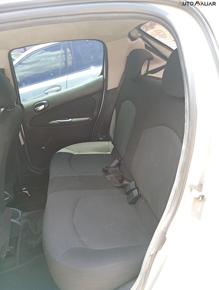 PEUGEOT 207 1.4 XR 8V FLEX 4P MANUAL