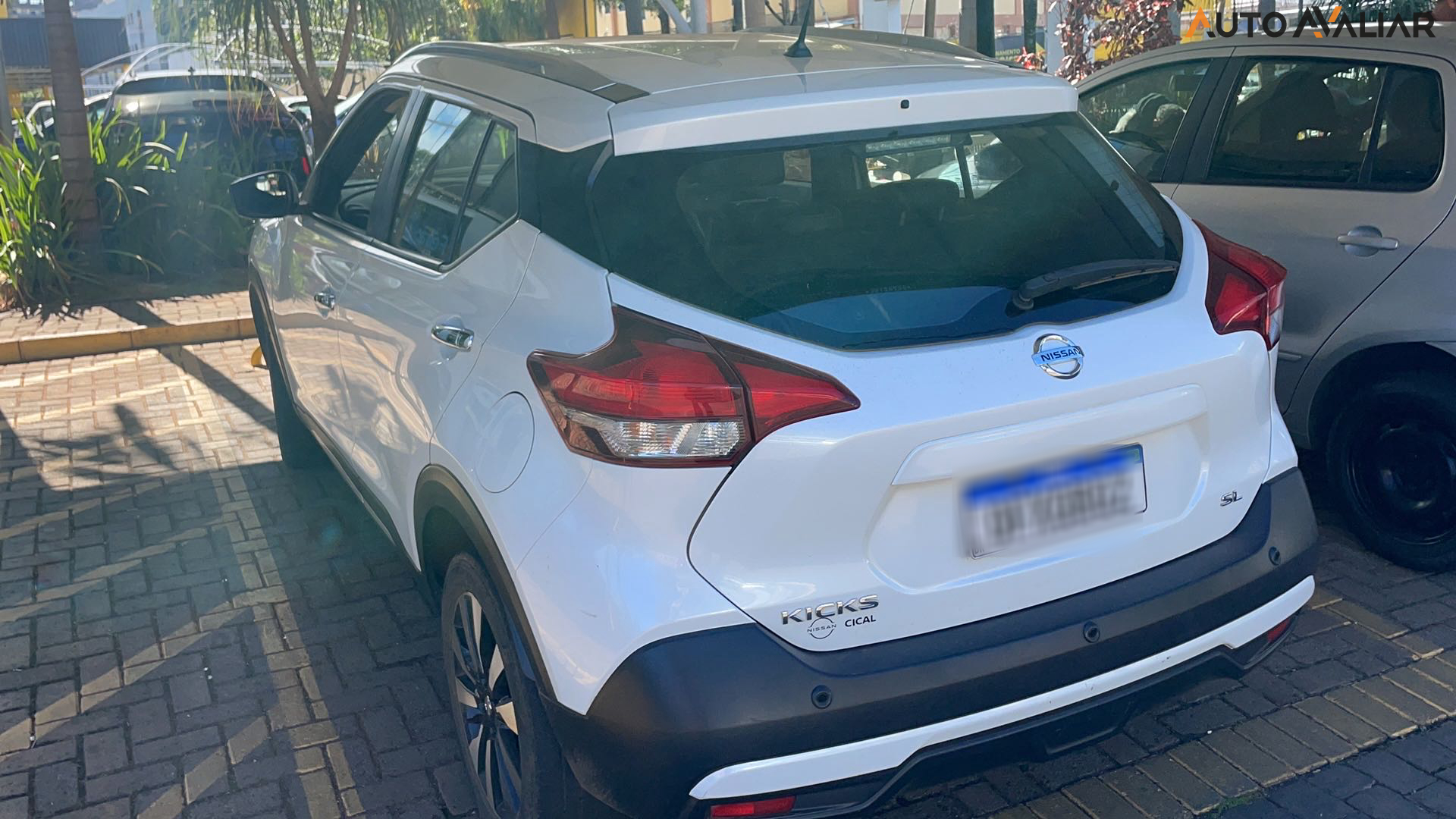 NISSAN KICKS 1.6 16V FLEXSTART SL 4P XTRONIC
