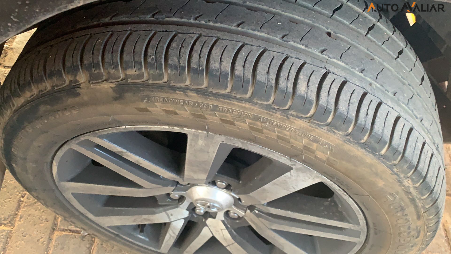 TOYOTA HILUX 2.8 SRX 4X4 CD 16V DIESEL 4P AUTOMATICO