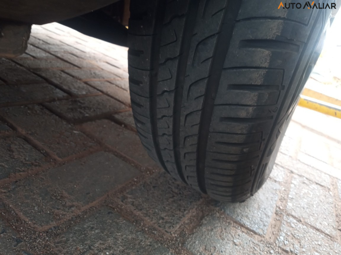 RENAULT KWID 1.0 12V SCE FLEX OUTSIDER MANUAL