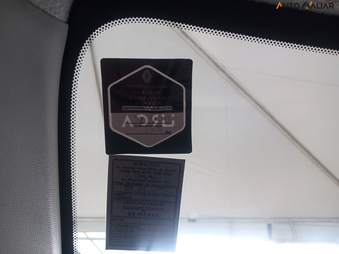 RENAULT KWID 1.0 12V SCE FLEX OUTSIDER MANUAL