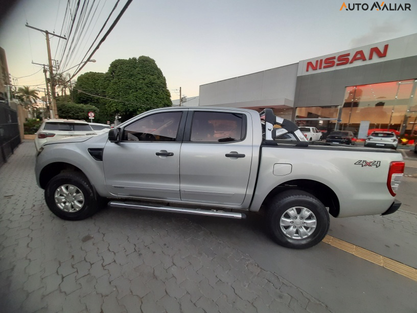 FORD RANGER 2.2 XLS 4X4 CD 16V DIESEL 4P MANUAL