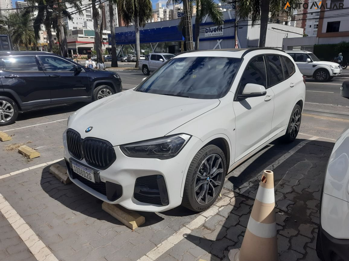 BMW X1 2.0 16V TURBO ACTIVEFLEX SDRIVE20I M SPORT 4P AUTOMATICO