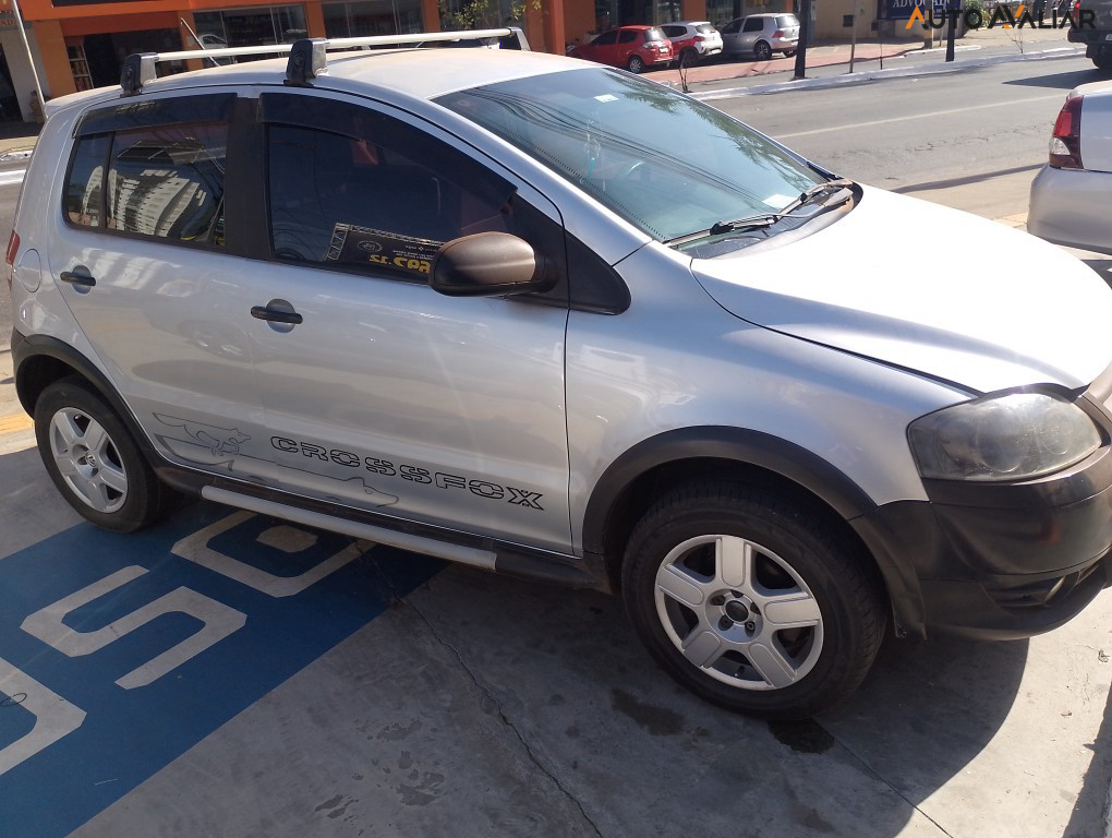 VOLKSWAGEN CROSSFOX 1.6 MI FLEX 8V 4P MANUAL
