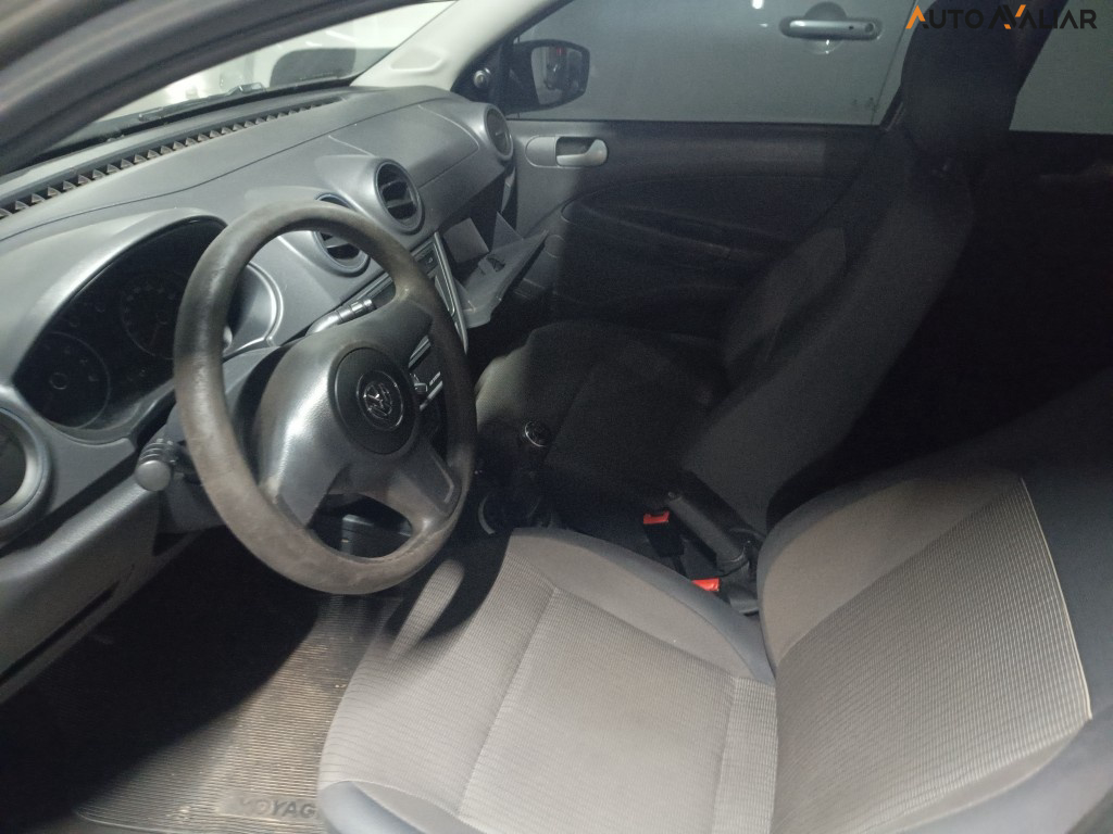 VOLKSWAGEN VOYAGE 1.0 MI 8V FLEX 4P MANUAL