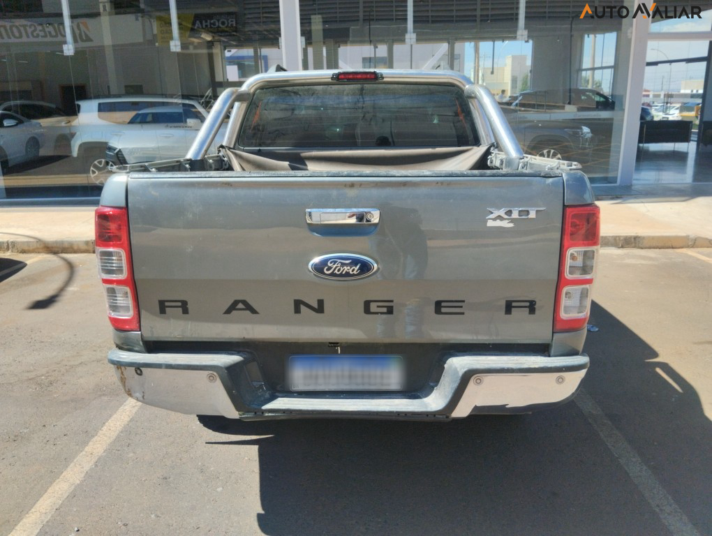 FORD RANGER 2.5 XLT 4X2 CD 16V FLEX 4P MANUAL