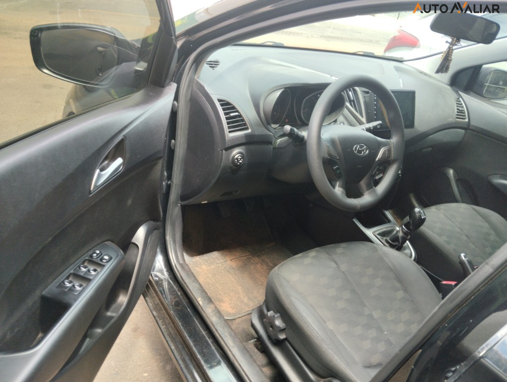 HYUNDAI HB20 1.6 COMFORT 16V FLEX 4P MANUAL