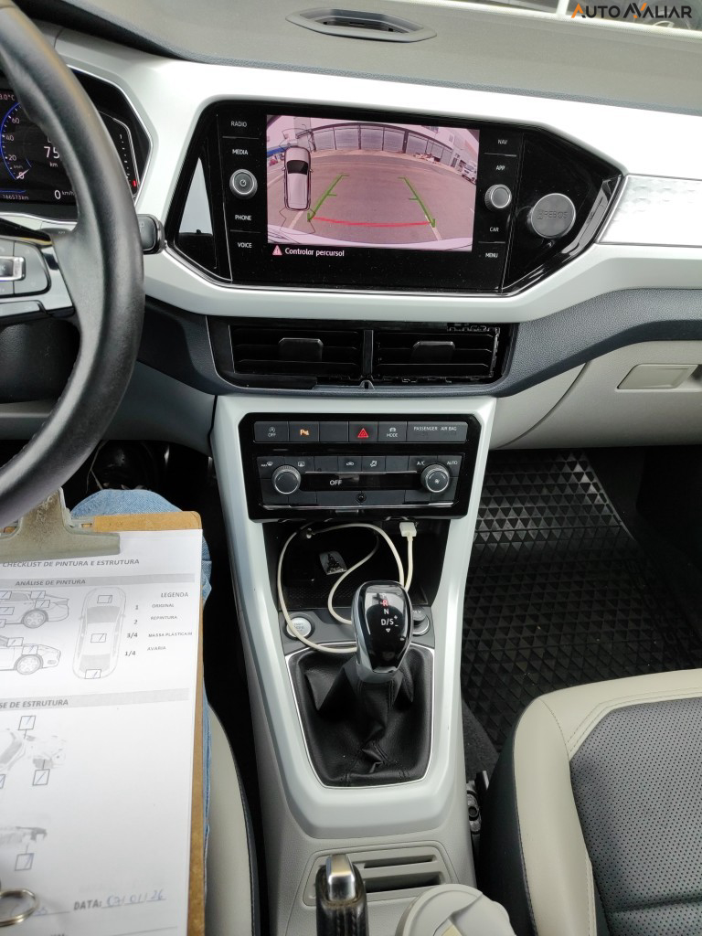 VOLKSWAGEN T-CROSS 1.4 250 TSI TOTAL FLEX HIGHLINE AUTOMATICO