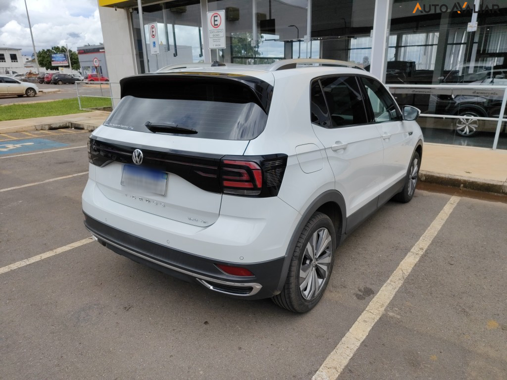 VOLKSWAGEN T-CROSS 1.4 250 TSI TOTAL FLEX HIGHLINE AUTOMATICO
