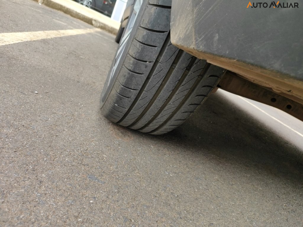 VOLKSWAGEN T-CROSS 1.4 250 TSI TOTAL FLEX HIGHLINE AUTOMATICO