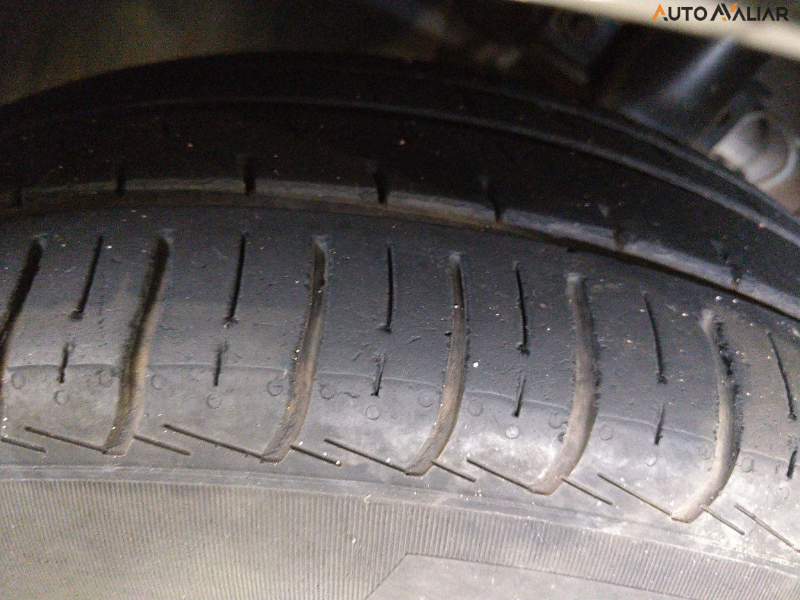 VOLKSWAGEN GOL 1.0 MI 8V FLEX 4P MANUAL G.V