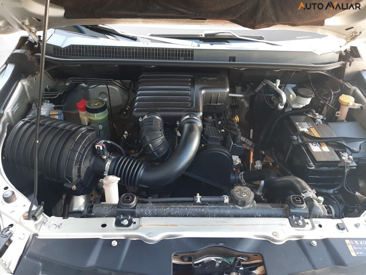 CHEVROLET S10 2.4 ADVANTAGE 4X2 CD 8V FLEX 4P MANUAL