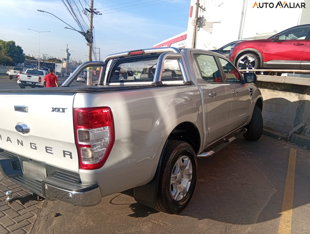 FORD RANGER 2.5 XLT 4X2 CD 16V FLEX 4P MANUAL