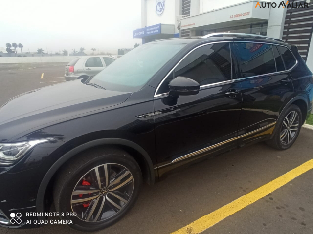VOLKSWAGEN TIGUAN 2.0 300 TSI GASOLINA ALLSPACE R-LINE AUTOMÁTICO