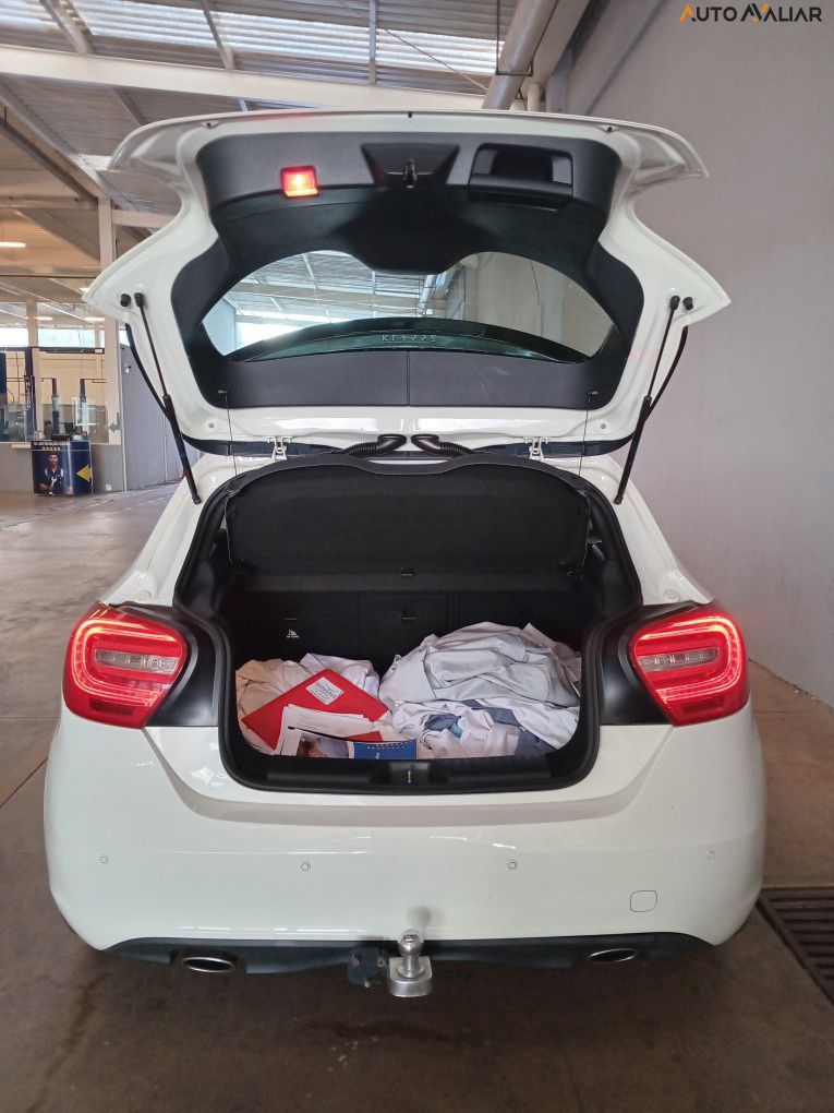 MERCEDES-BENZ A 200 1.6 TURBO STYLE 16V GASOLINA 4P AUTOMATICO