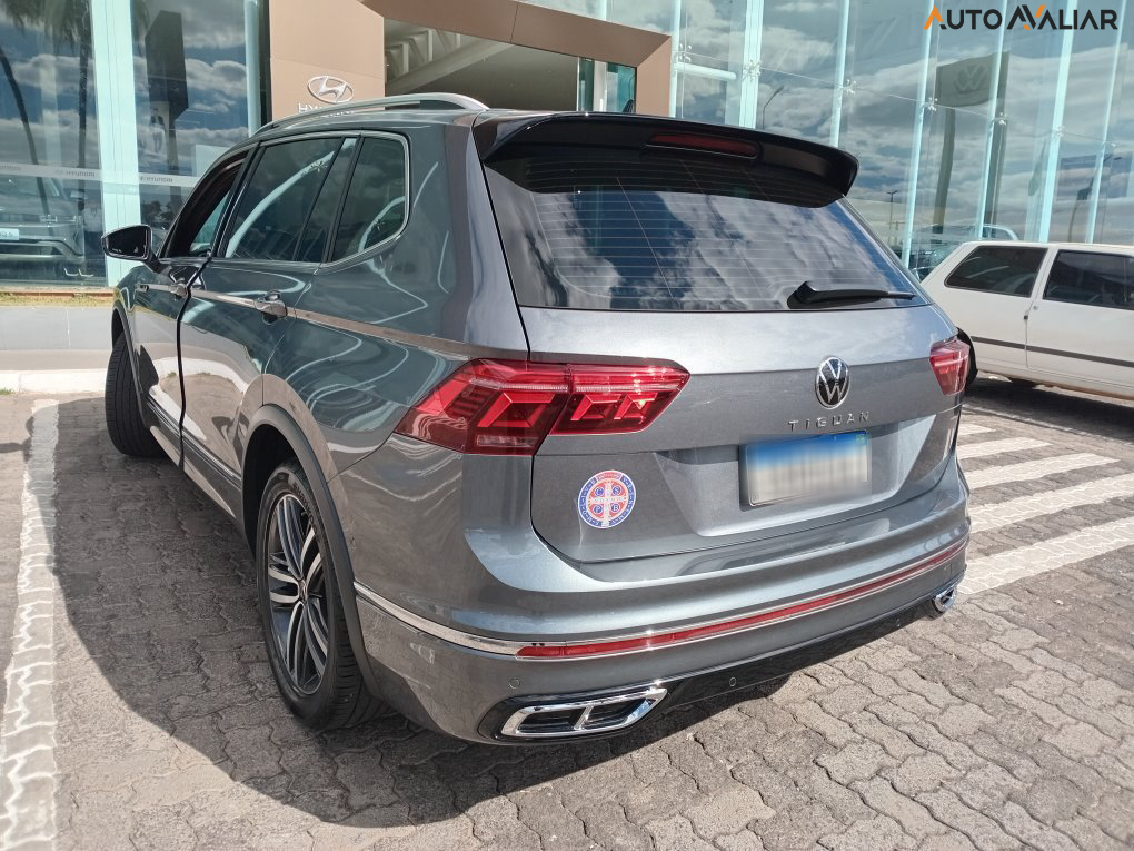 VOLKSWAGEN TIGUAN 2.0 300 TSI GASOLINA ALLSPACE R-LINE AUTOMÁTICO