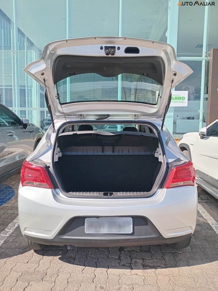 CHEVROLET ONIX 1.0 MPFI LT 8V FLEX 4P MANUAL
