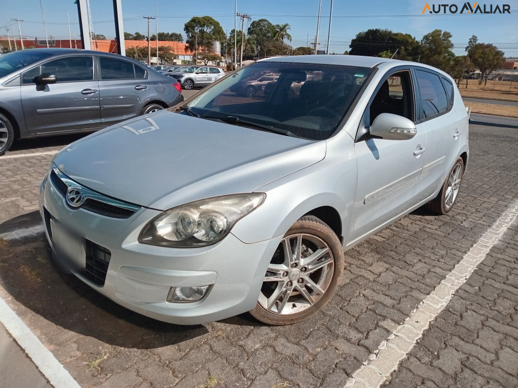HYUNDAI I30 2.0 MPFI GLS 16V GASOLINA 4P MANUAL