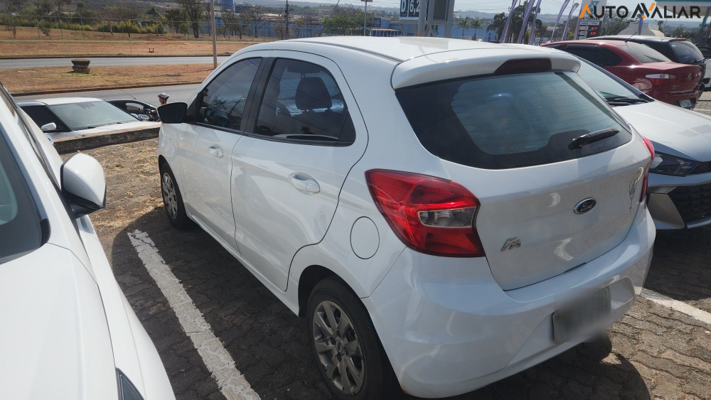 FORD KA 1.0 SE PLUS 12V FLEX 4P MANUAL