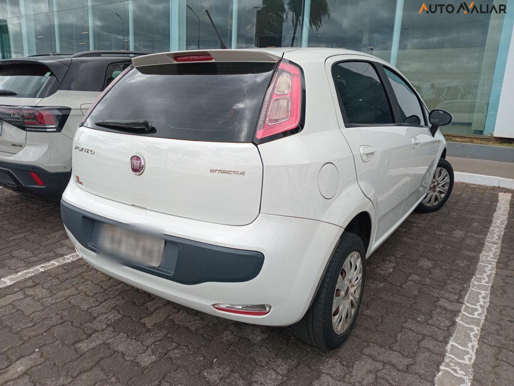 FIAT PUNTO 1.4 ATTRACTIVE 8V FLEX 4P MANUAL