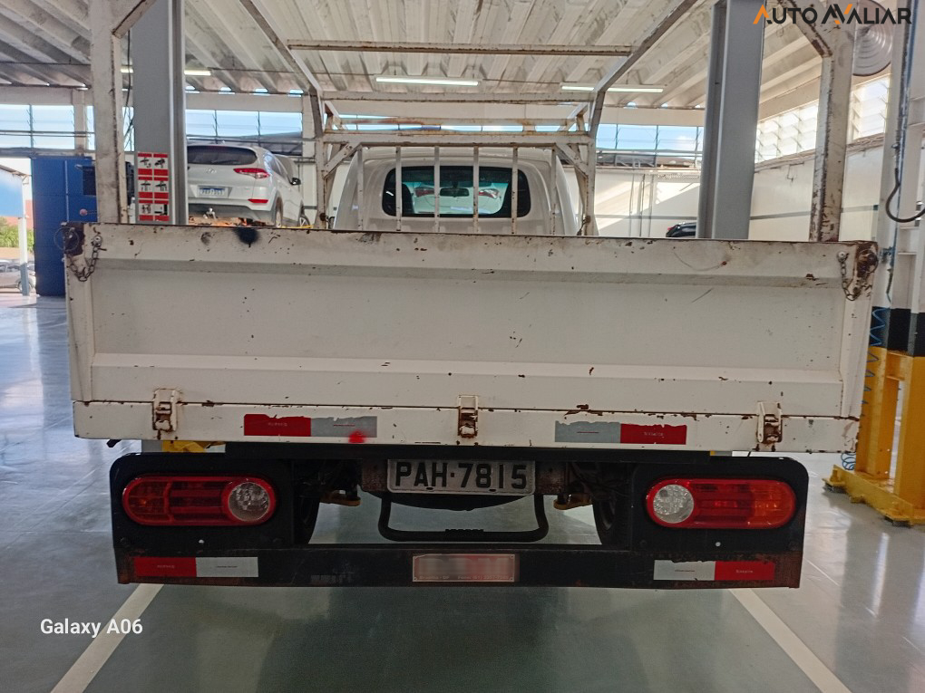 HYUNDAI HR 2.5 LONGO COM CACAMBA 4X2 16V 130CV TURBO INTERCOOLER DIESEL 2P MANUAL