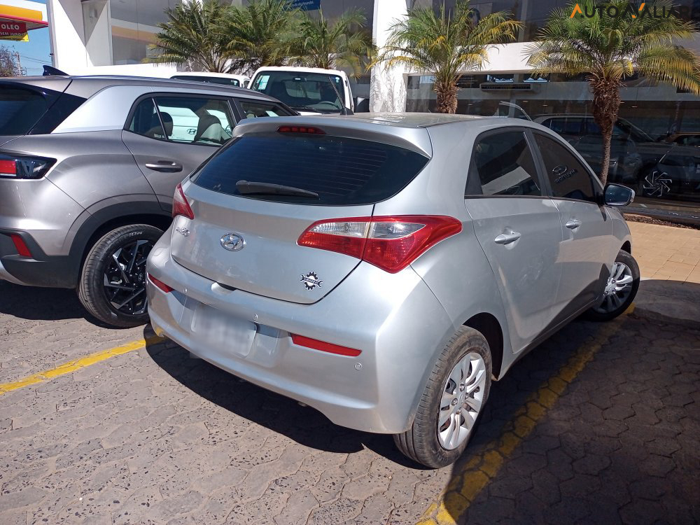 HYUNDAI HB20 1.0 COMFORT 12V FLEX 4P MANUAL