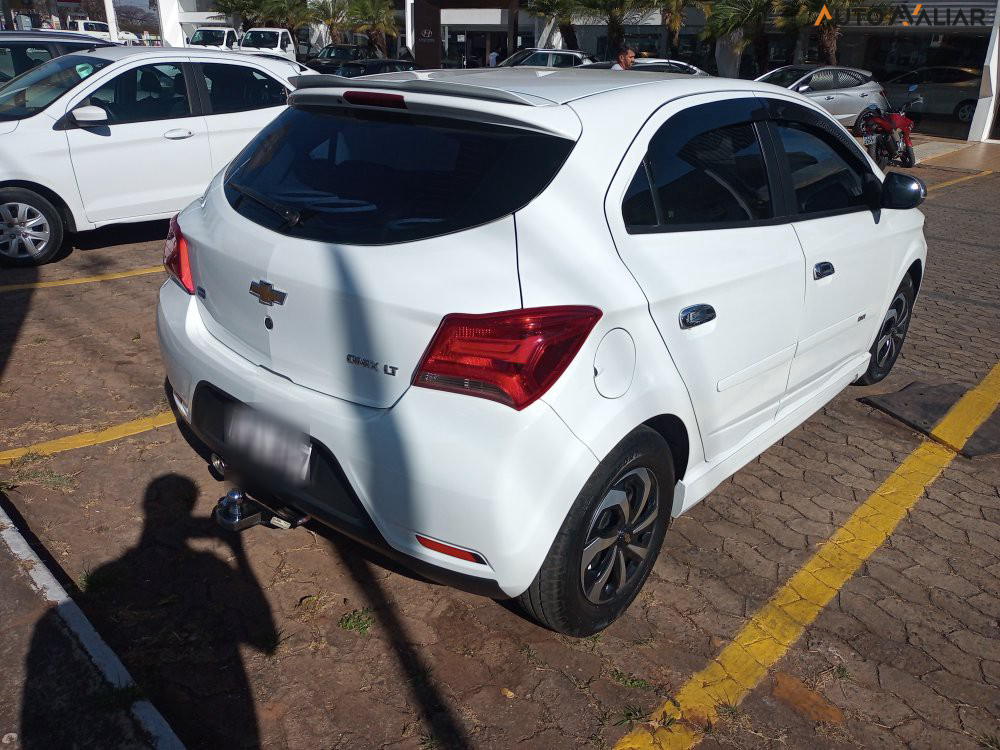 CHEVROLET ONIX 1.0 MPFI LT 8V FLEX 4P MANUAL