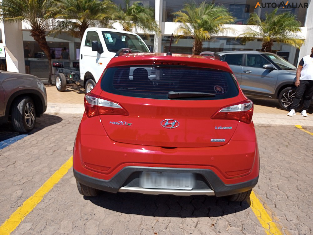 HYUNDAI HB20X 1.6 16V STYLE FLEX 4P AUTOMATICO