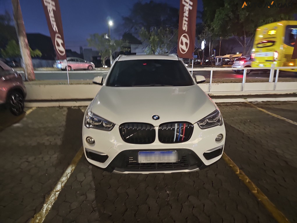 BMW X1 2.0 16V TURBO ACTIVEFLEX SDRIVE20I X-LINE 4P AUTOMATICO