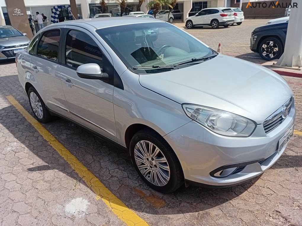 FIAT GRAND SIENA 1.6 MPI ESSENCE 16V FLEX 4P MANUAL