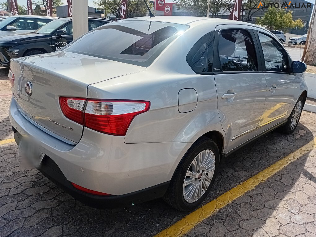 FIAT GRAND SIENA 1.6 MPI ESSENCE 16V FLEX 4P MANUAL