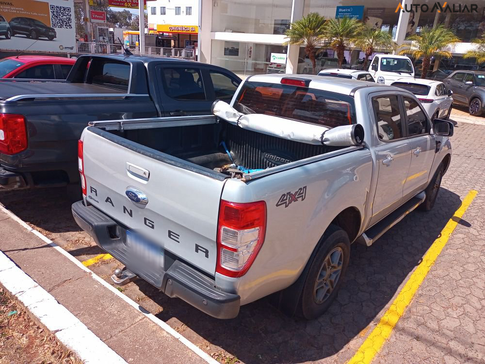 FORD RANGER 2.2 XLS 4X4 CD 16V DIESEL 4P AUTOMATICO