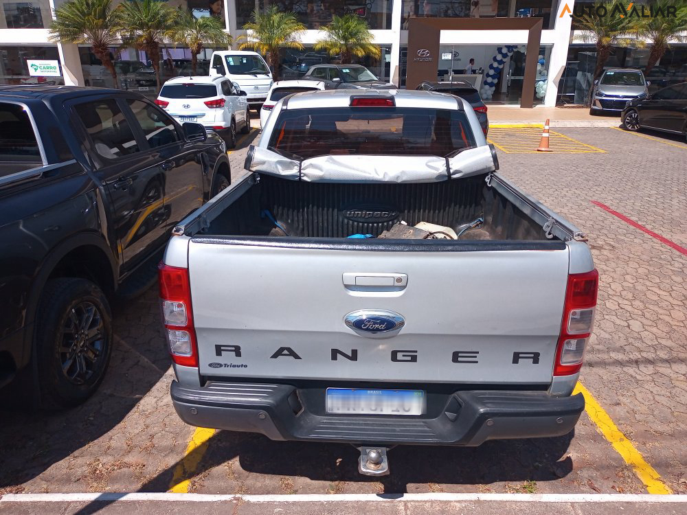FORD RANGER 2.2 XLS 4X4 CD 16V DIESEL 4P AUTOMATICO