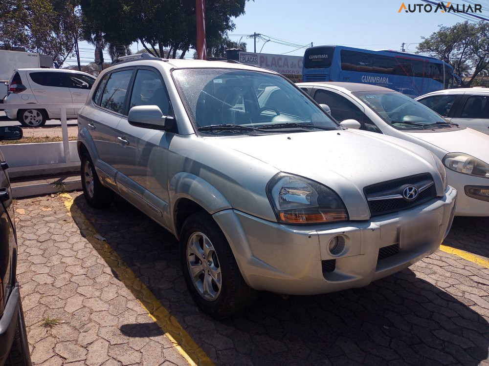 HYUNDAI TUCSON 2.0 MPFI GLS 16V 143CV 2WD GASOLINA 4P AUTOMATICO