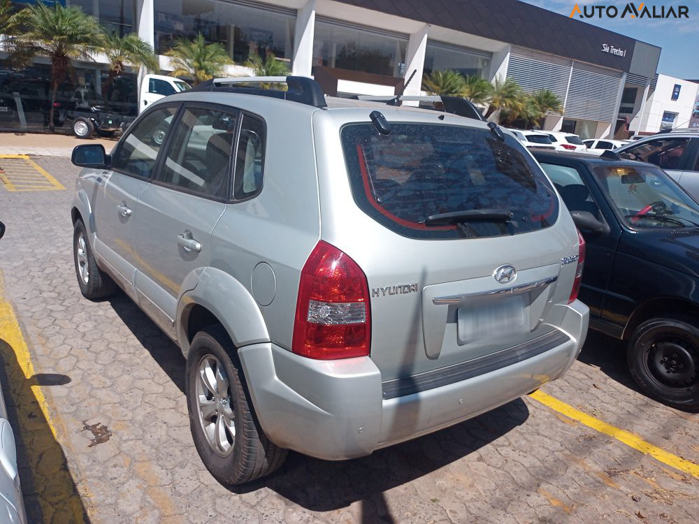 HYUNDAI TUCSON 2.0 MPFI GLS 16V 143CV 2WD GASOLINA 4P AUTOMATICO