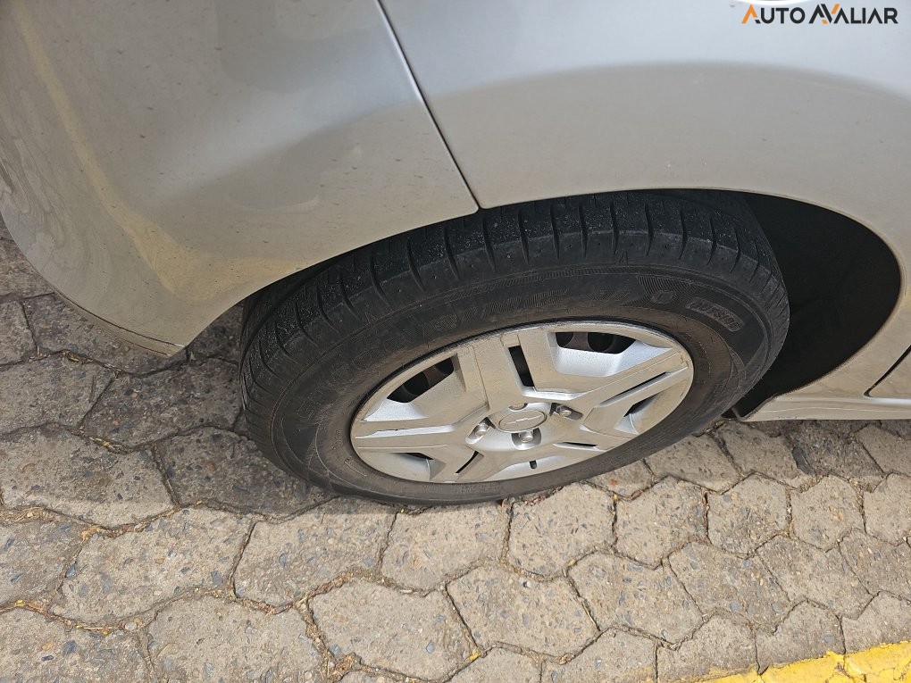 CHEVROLET ONIX 1.0 MPFI LT 8V FLEX 4P MANUAL