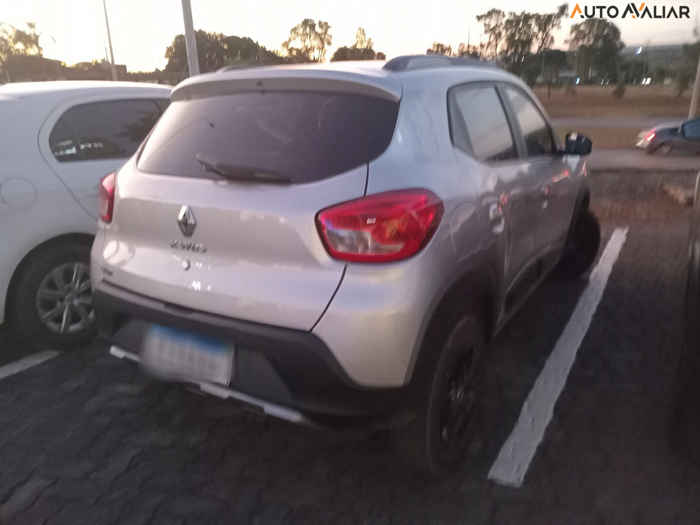 RENAULT KWID 1.0 12V SCE FLEX OUTSIDER MANUAL