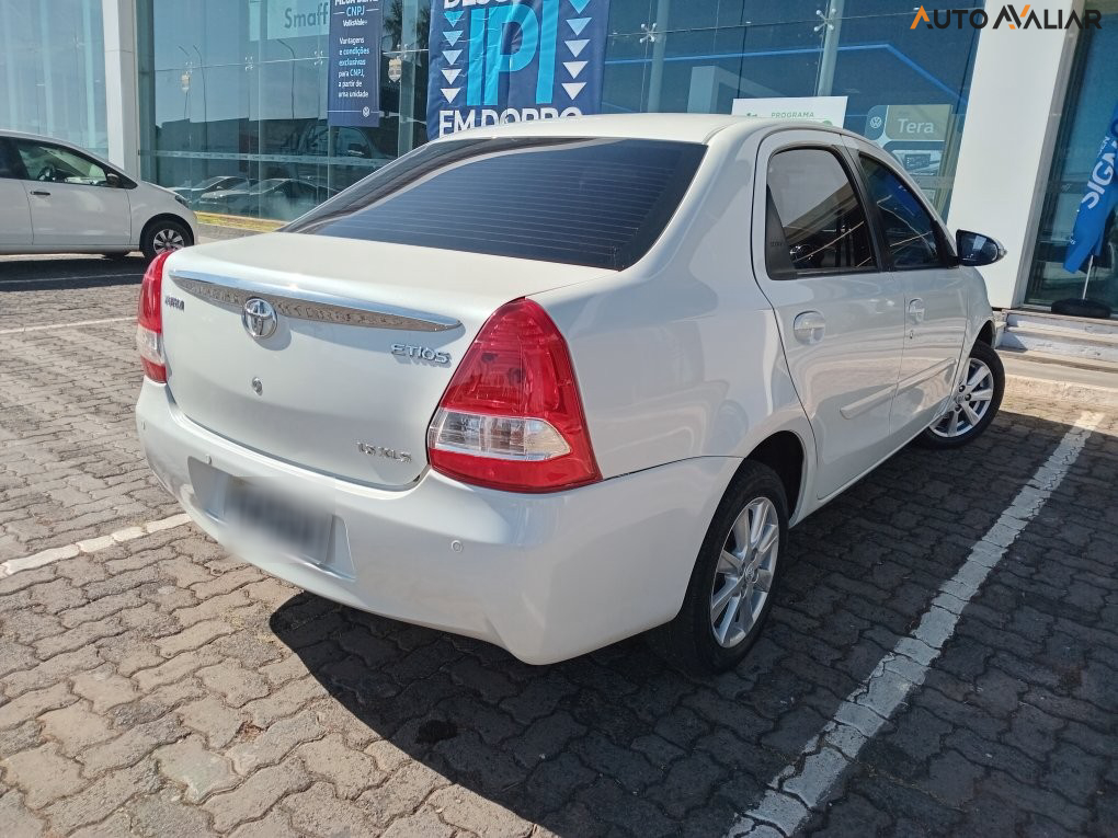 TOYOTA ETIOS 1.5 XLS SEDAN 16V FLEX 4P AUTOMATICO