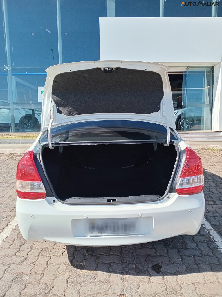 TOYOTA ETIOS 1.5 XLS SEDAN 16V FLEX 4P AUTOMATICO