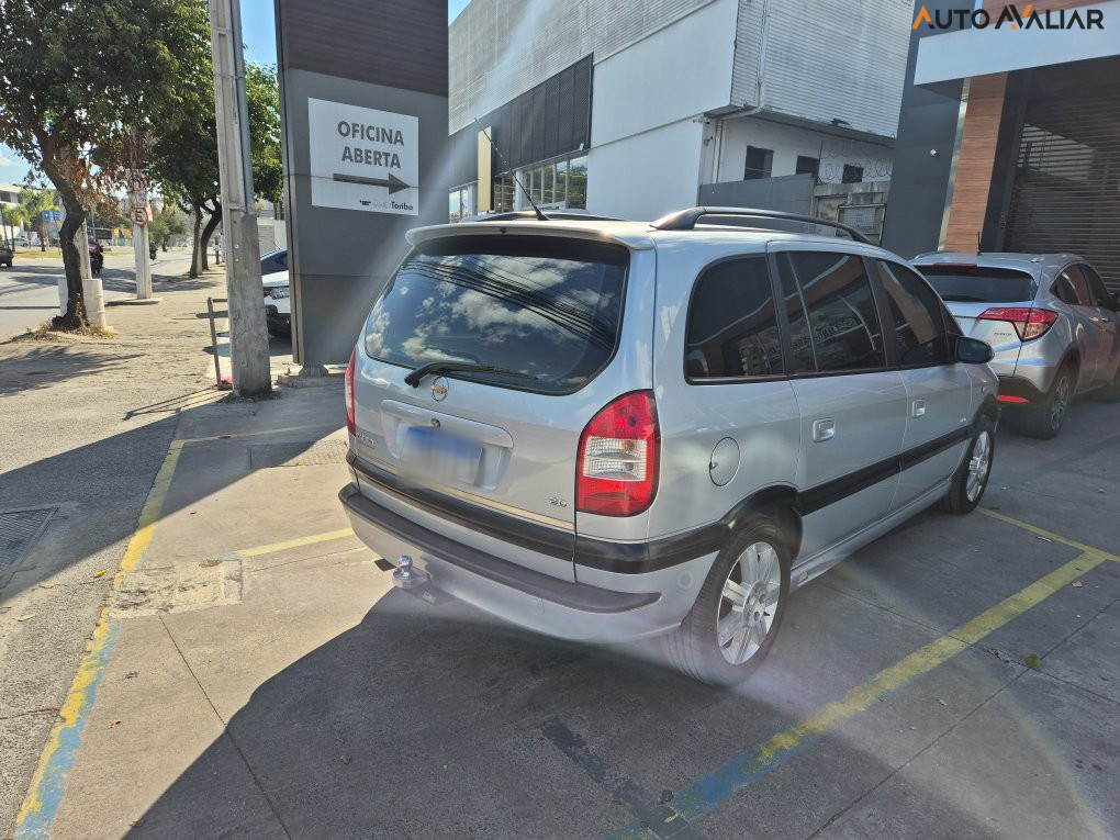CHEVROLET ZAFIRA 2.0 MPFI ELITE 8V FLEX 4P AUTOMATICO