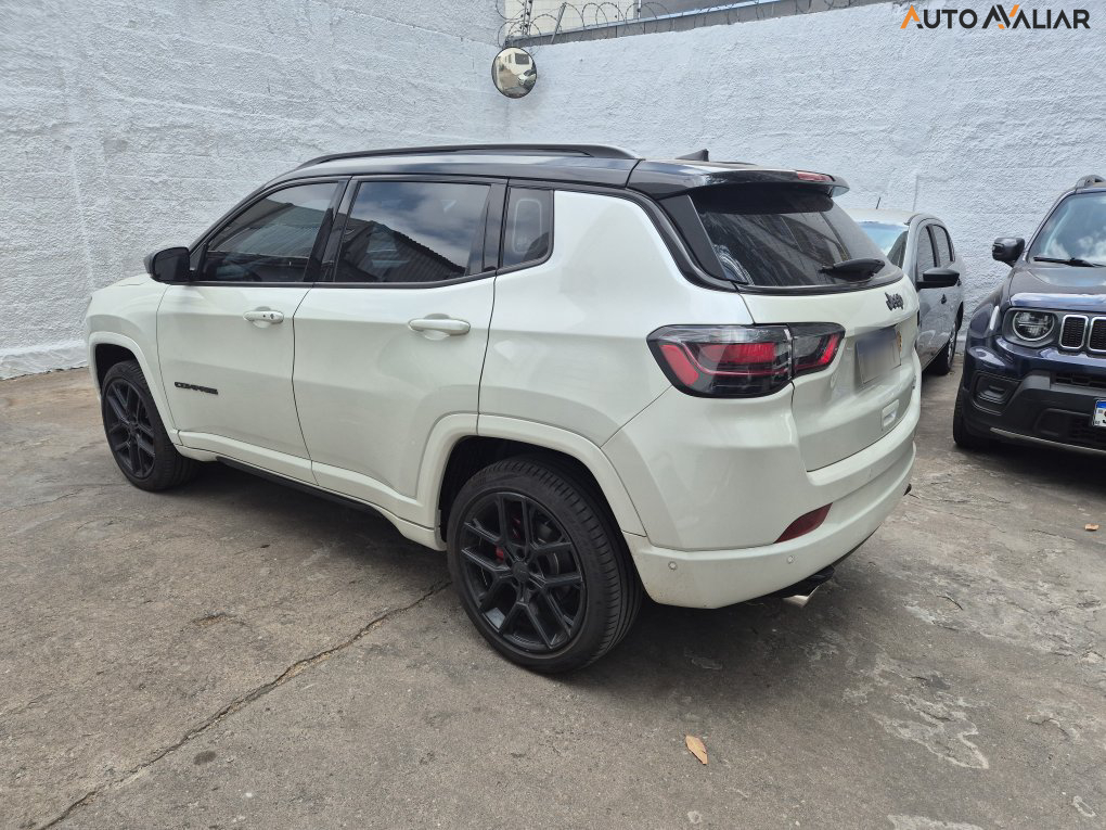 JEEP COMPASS 2.0 HURRICANE 4 TURBO GASOLINA BLACKHAWK AT9