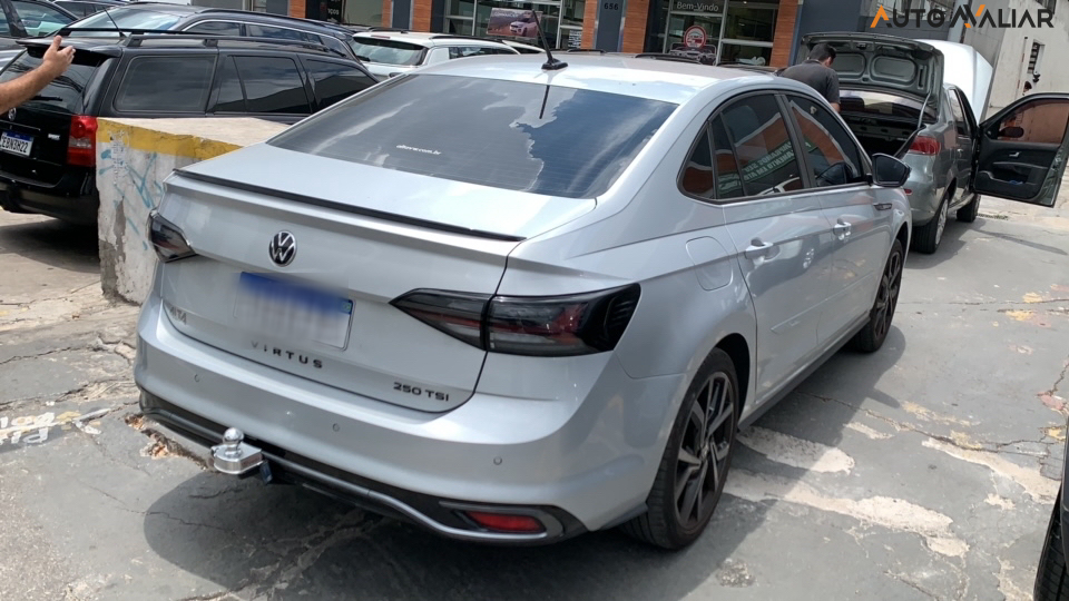 VOLKSWAGEN VIRTUS 1.4 250 TSI EXCLUSIVE AUTOM&Aacute;TICO